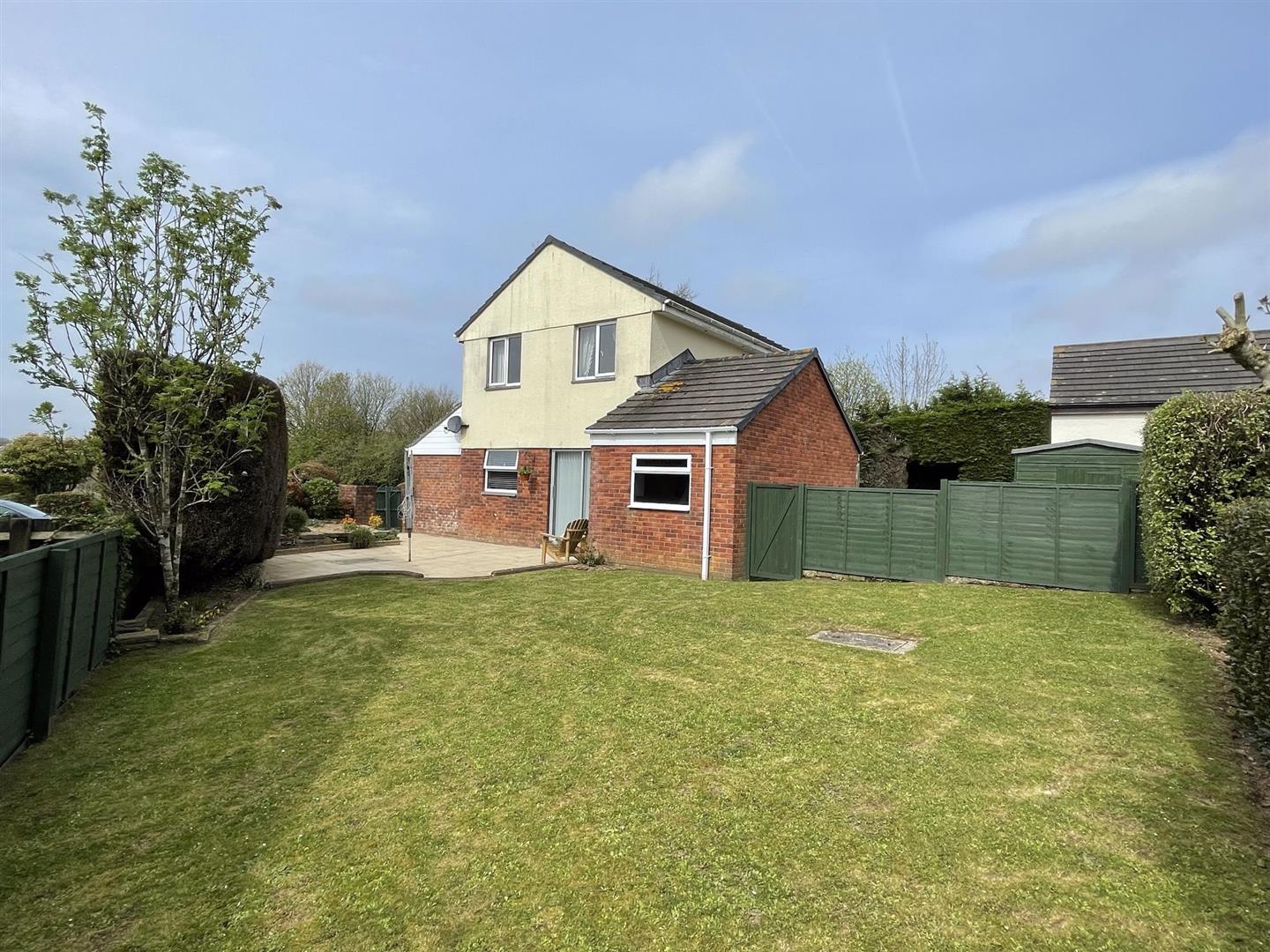 3 bed property in Leap Park, Truro